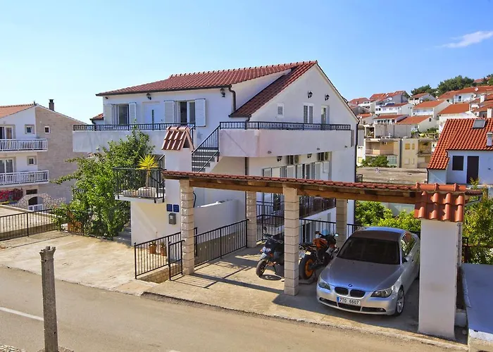 Dvoshko בית הארחה 3*